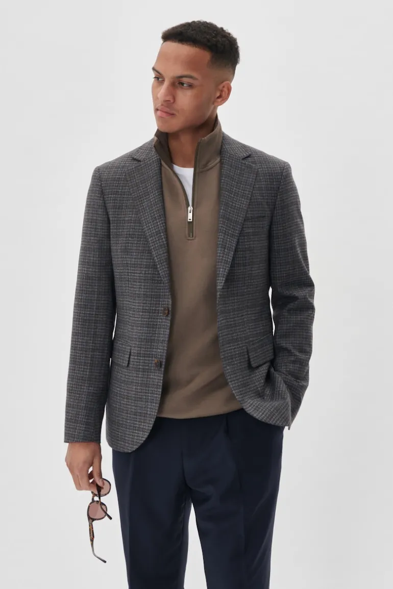 MAgeorge Blazer