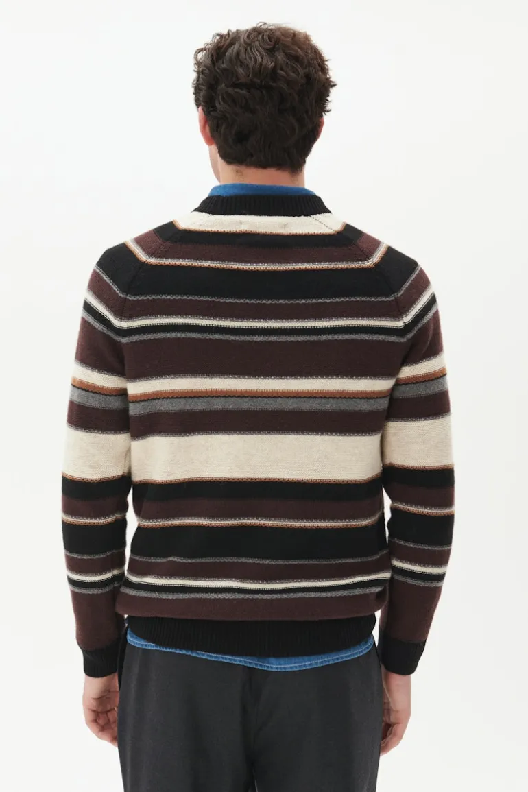 MAjobo Pullover