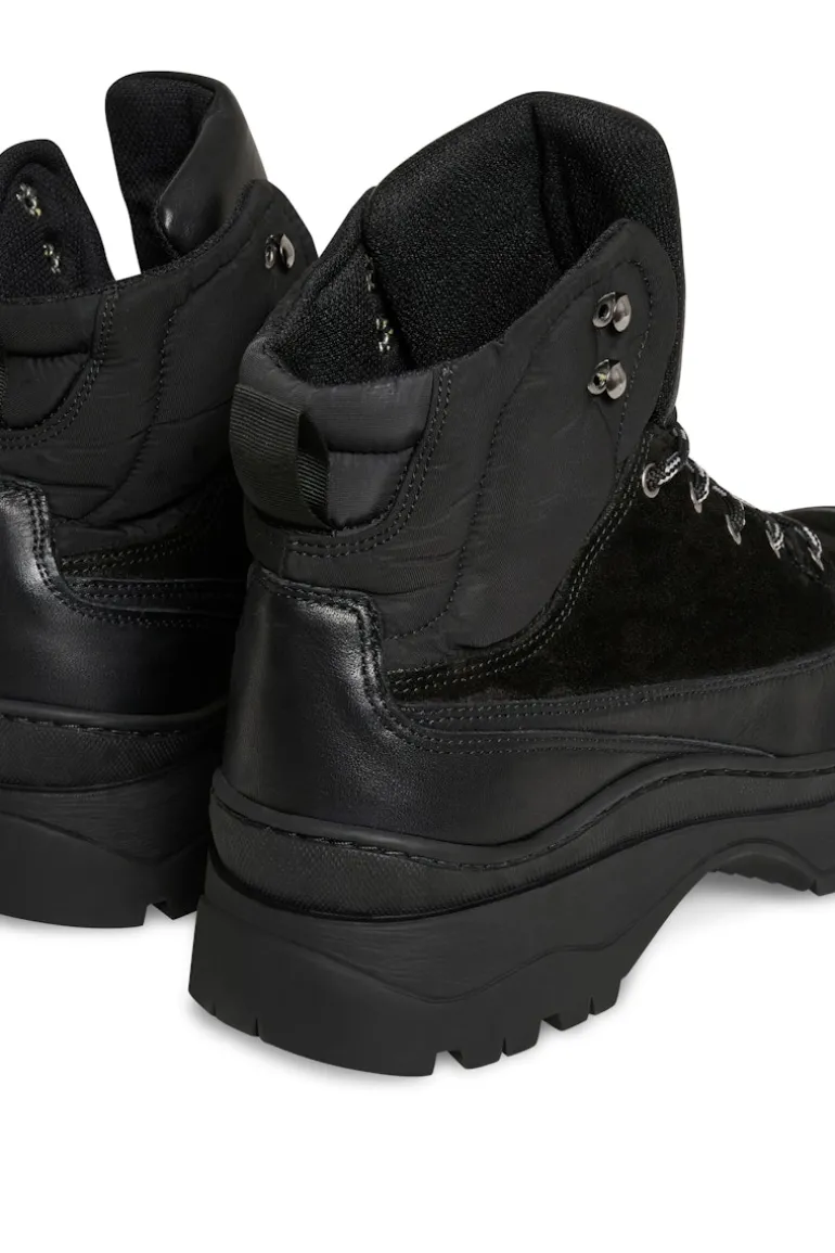 MAOsmar Stiefel