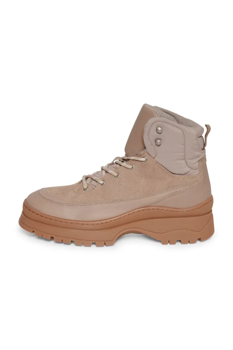 MAOsmar Stiefel