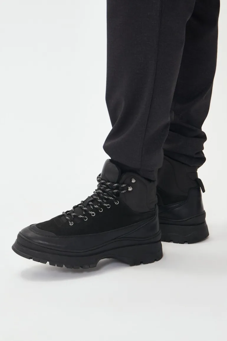 MAOsmar Stiefel