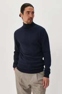 MAparcusman Pullover