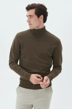 MAparcusman Pullover